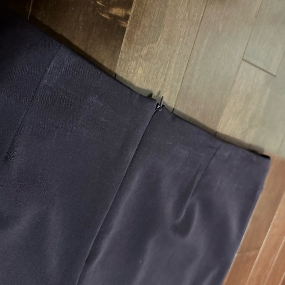 18 Purple aline skirt with split in back and belt detail on waist - Picture 4 of 6